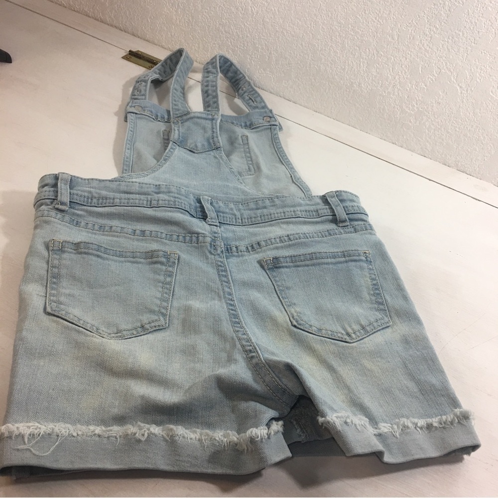 Cat & Jack Girls Super Stretch Shorts Jeans Overalls Light Wash Size S 6-6X - Picture 5 of 6